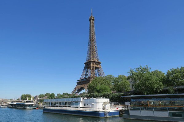 Comment planifier une croisière pour découvrir les îles volcaniques de l'Atlantique Sud?